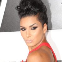 Laura Govan Naakt