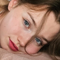 Laury Stomr Naakt
