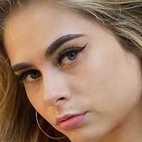 Layla Lennox Naakt