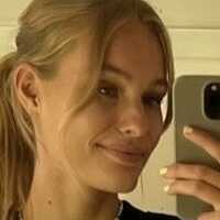 Leonie Massman Naakt