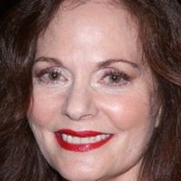 Lesley Ann Warren Naakt