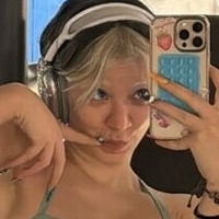 Leyla Afshonkar Naakt