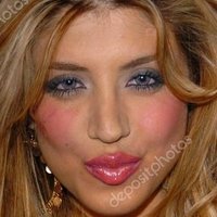 Leyla Razzari Naakt