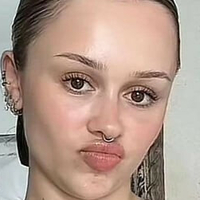 Lila Janowska Naakt