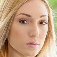 Lily Labeau Naakt