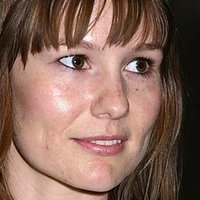 Liz Stauber Naakt
