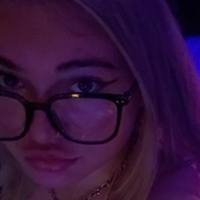 Lizzy_Cherry Naakt
