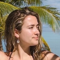 Logan Rae Hill Naakt