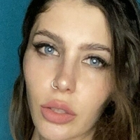 loralvova Naakt
