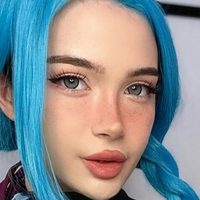 lotsoflola18 Naakt