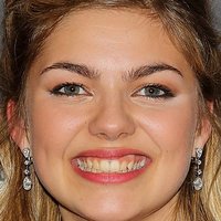 Louane Emera Naakt