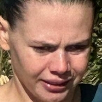 Lucia Hawley Naakt
