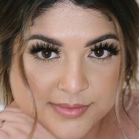 Lucia Yanez Naakt
