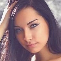 Lucy Becker Naakt