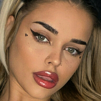 Lucy Reid Naakt