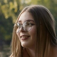 lucylaistner Naakt