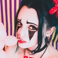 Lydia Wilts Clown Naakt