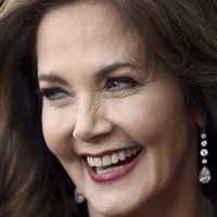 Lynda Carter Naakt
