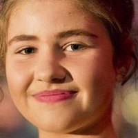 Maddie Collins Naakt