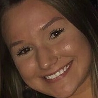 Madeline Poche Naakt