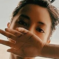 MAIScnhyo Naakt