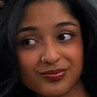 Maitreyi Ramakrishnan Naakt