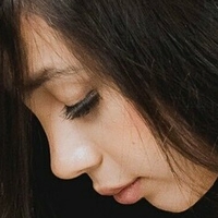 Mariana Hernández Naakt