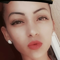 Marinela Adalbertova Naakt