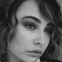 Mavournee Hazel Naakt