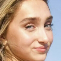 McKenzie Brooke Naakt