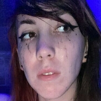 Meggueggu Naakt