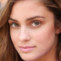Mia Hulen Naakt