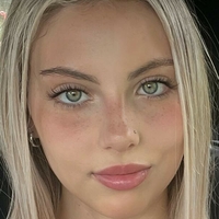 Mia Smith Naakt