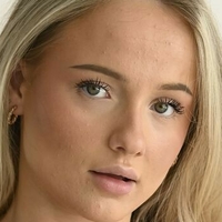 Mia Winward Naakt
