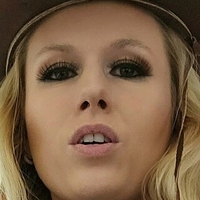 Michelle Moist Naakt