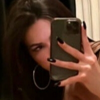 Mickaelly Menegazzi Naakt