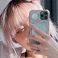 mikipuff Naakt