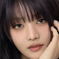 Minnie (Nicha Yontararak - I-dle Naakt
