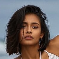 Mira Patel Naakt