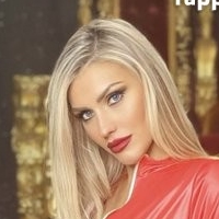 Mistress Iside Naakt