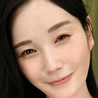 Momo Honda Naakt