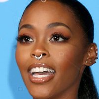 Nafessa Williams Naakt