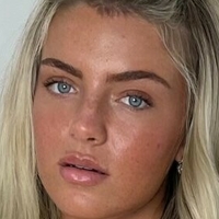 Natasha Marshall Naakt