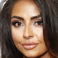 Natasha Sandhu Naakt