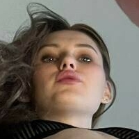Nelly Giantess Naakt