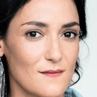 Neshe Demir Naakt