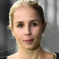 Nina Neuer Naakt