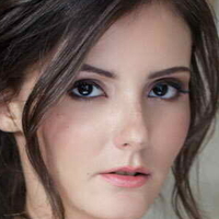 noemi Naakt