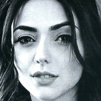 Nyvi Estephan Naakt