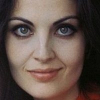 Olga Karlatos Naakt